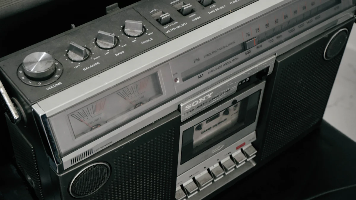 TLC7225CDW,TI,Digitalno-analogni pretvornik (DAC) Caratteristiche Principali del TLC7225CDW