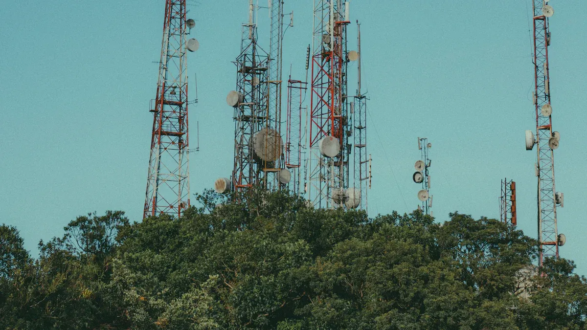 SP3485EN-L/TR helps build reliable communication systems easily Overview of SP3485EN-L/TR transceivers