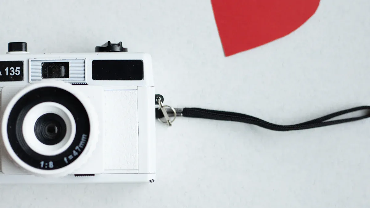 Key Features and Specifications of the LM2904DR