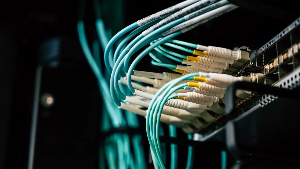 SP3485EN-L/TR helps build reliable communication systems easily SP3485EN-L/TR helps build reliable communication systems easily