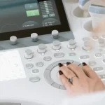 How does HCNR201-500E improve medical imaging sampling control?